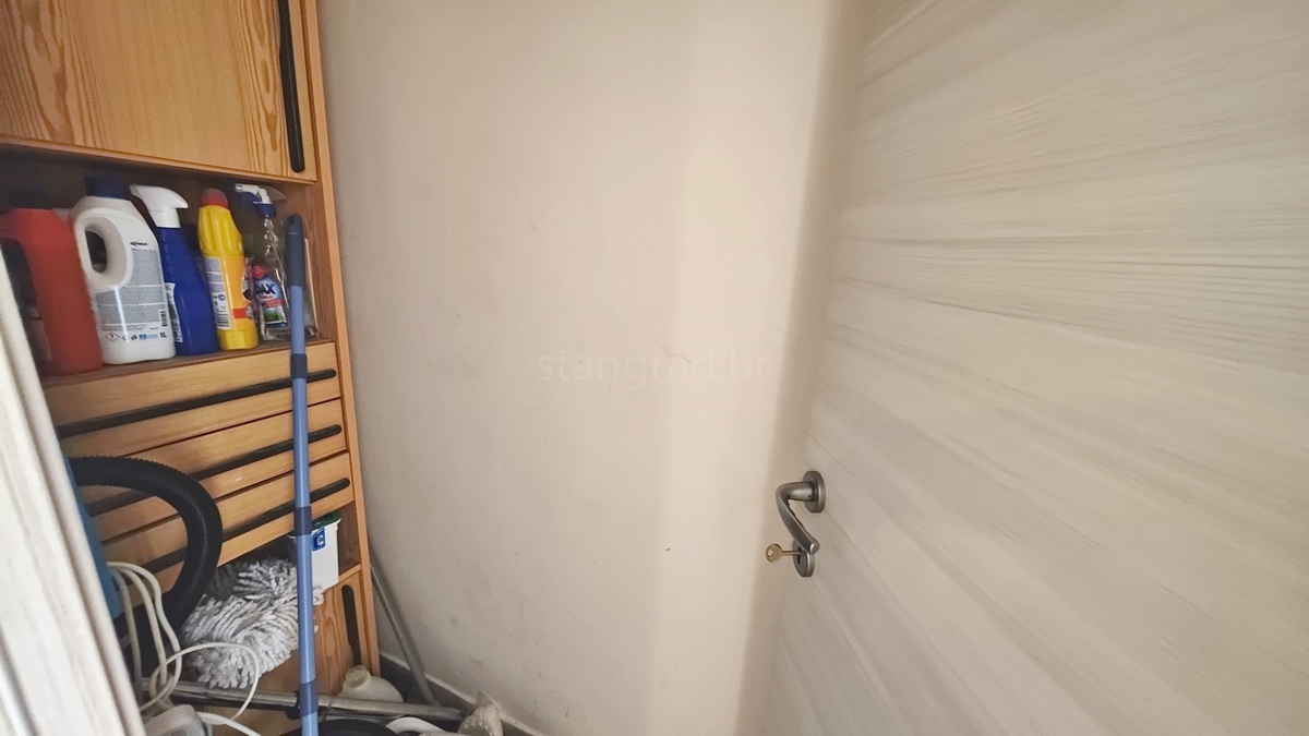 Krk, appartamento arredato al 1° piano in ottima posizione!