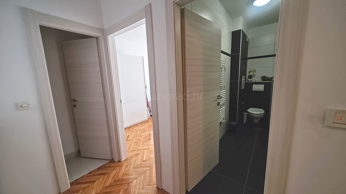 Krk, appartamento arredato al 1° piano in ottima posizione!