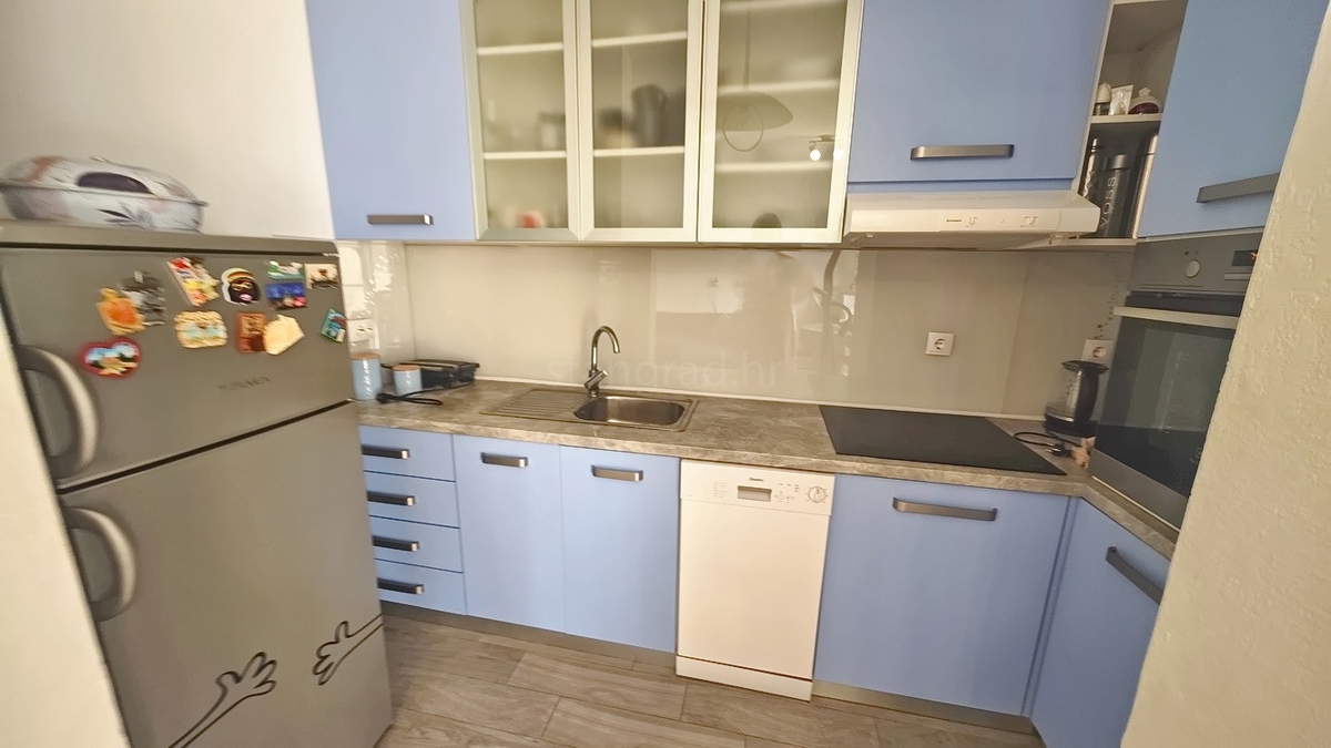 Krk, appartamento arredato al 1° piano in ottima posizione!