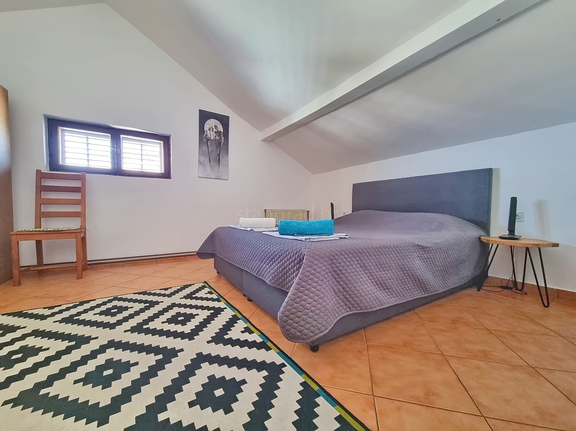 Malinska, appartamento al 2° piano vicino al centro e al mare con vista!