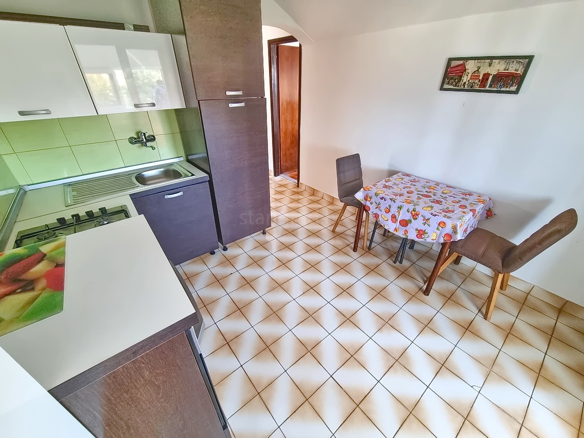 Malinska, appartamento al 2° piano vicino al centro e al mare con vista!