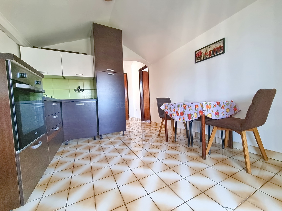 Malinska, appartamento al 2° piano vicino al centro e al mare con vista!