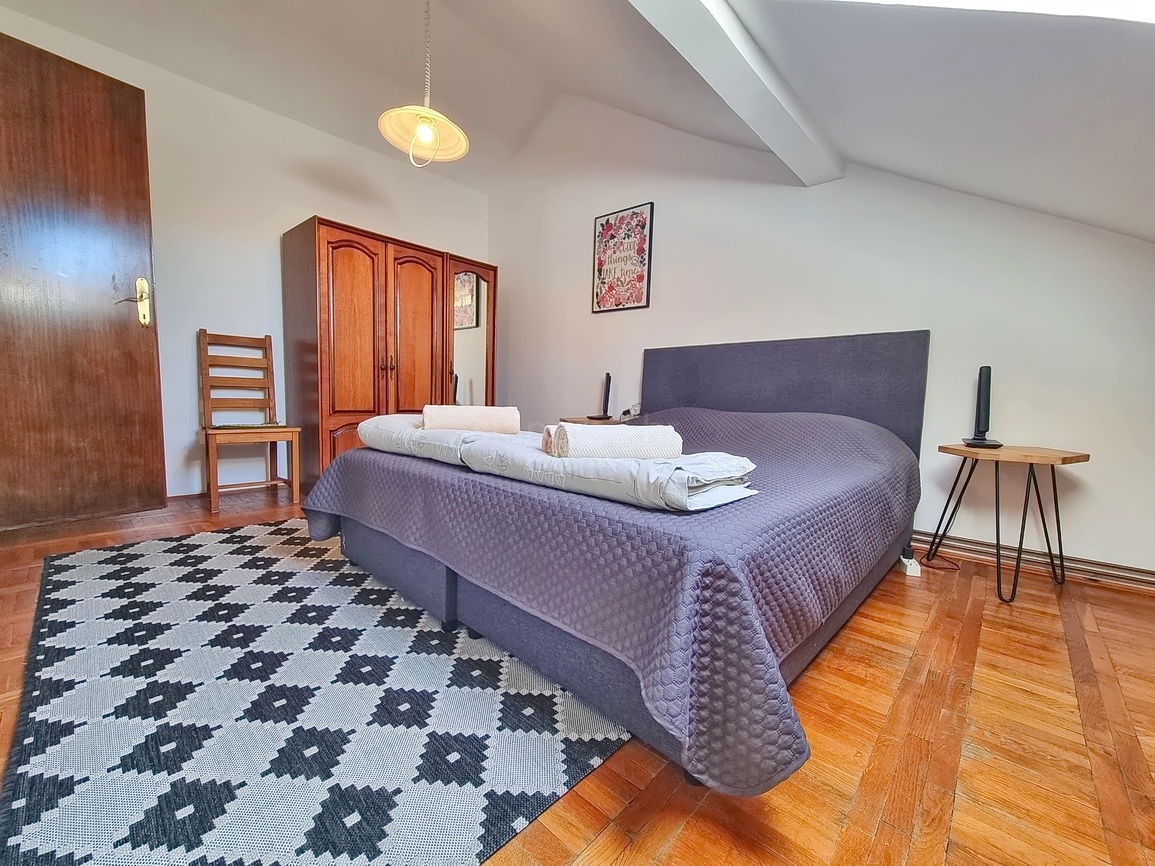 Malinska, appartamento al 2° piano vicino al centro e al mare con vista!