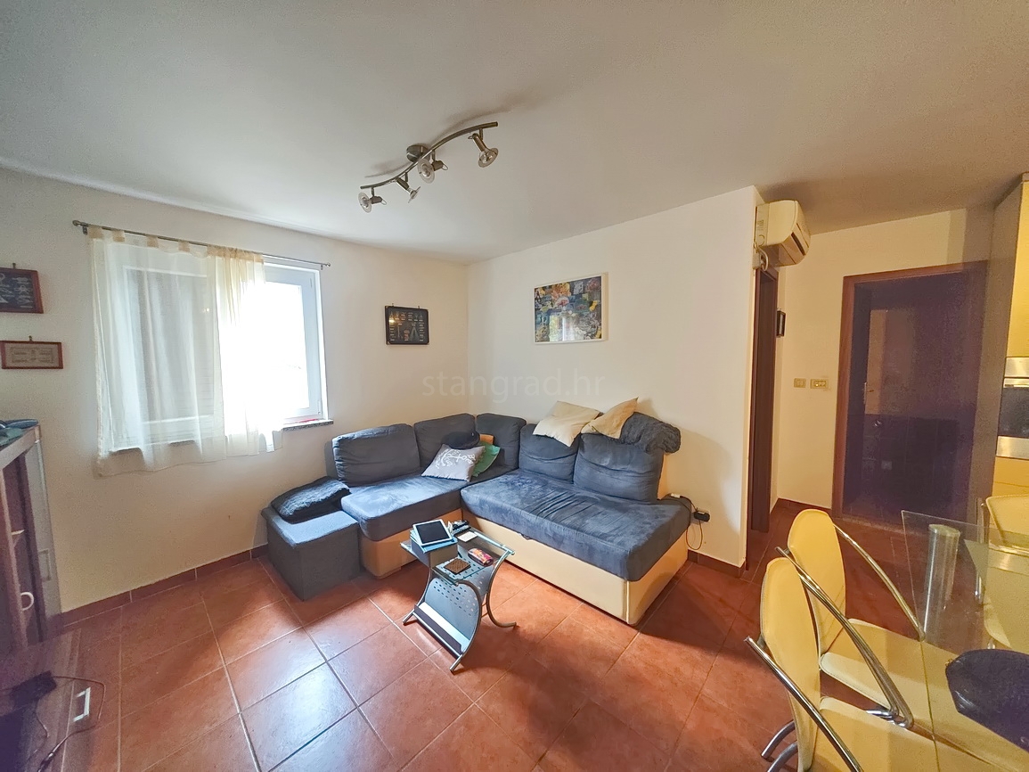 Soline Bay, appartamento al piano terra con terrazza coperta!