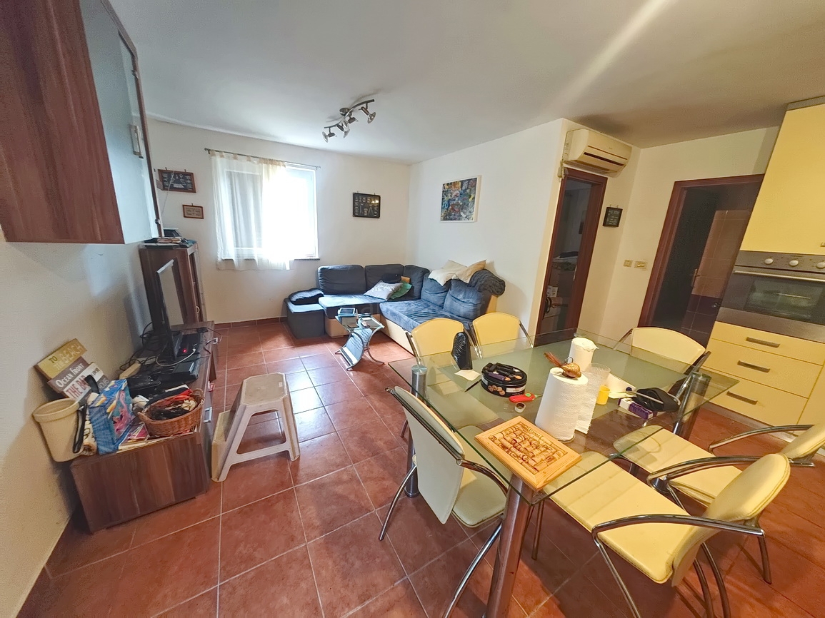 Soline Bay, appartamento al piano terra con terrazza coperta!