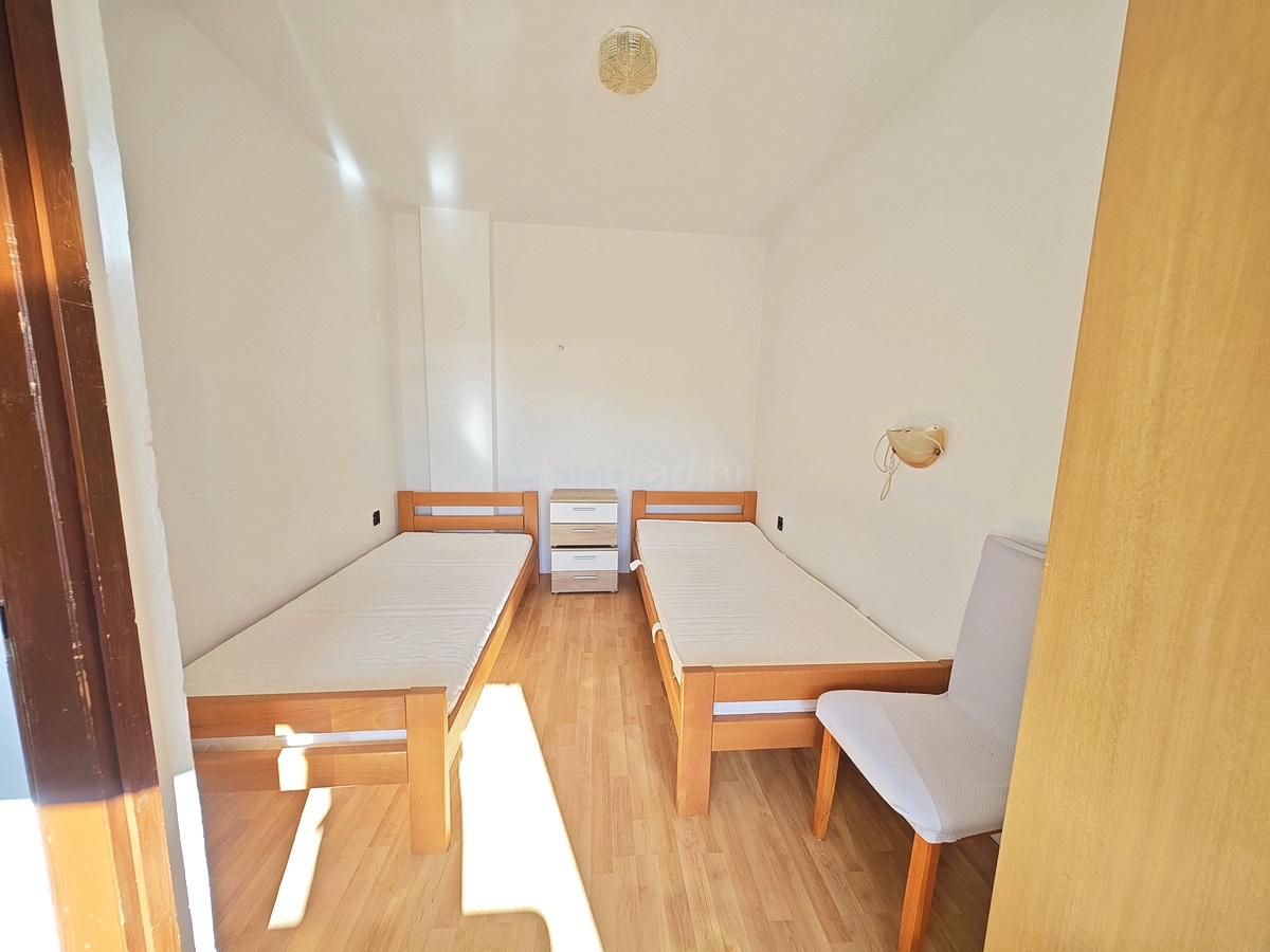 Baška, due appartamenti vicino al mare con vista!