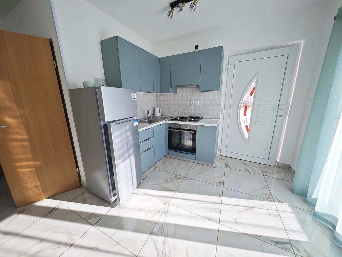 Baška, due appartamenti vicino al mare con vista!