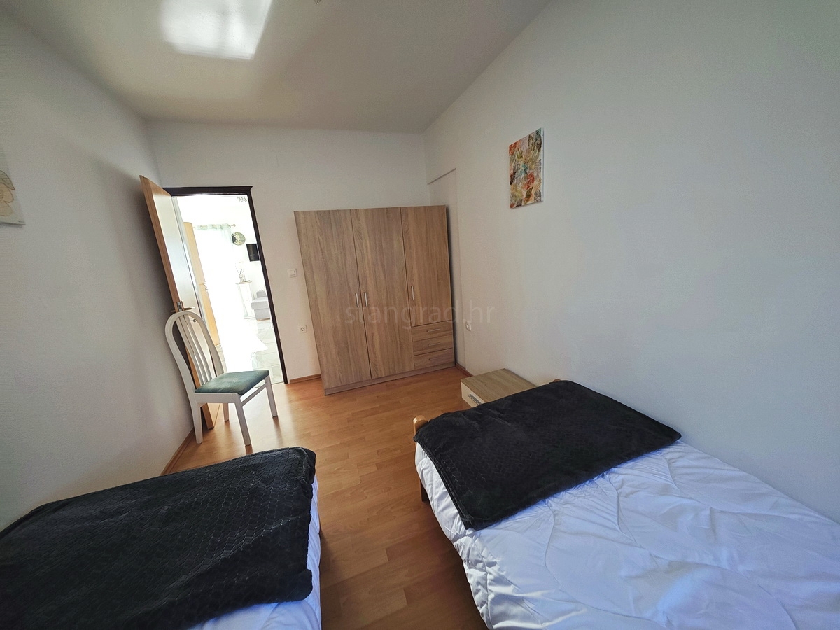 Baška, due appartamenti vicino al mare con vista!