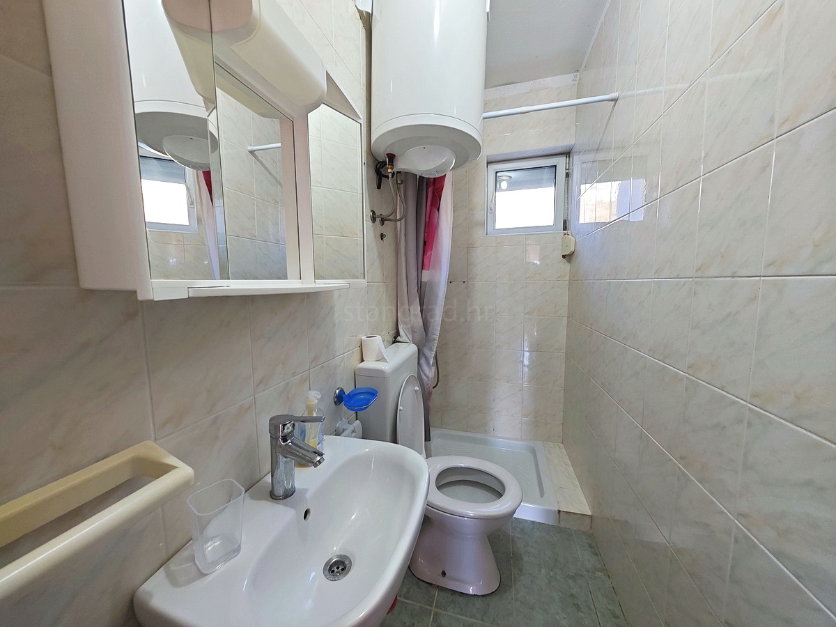 Baška, due appartamenti vicino al mare con vista!