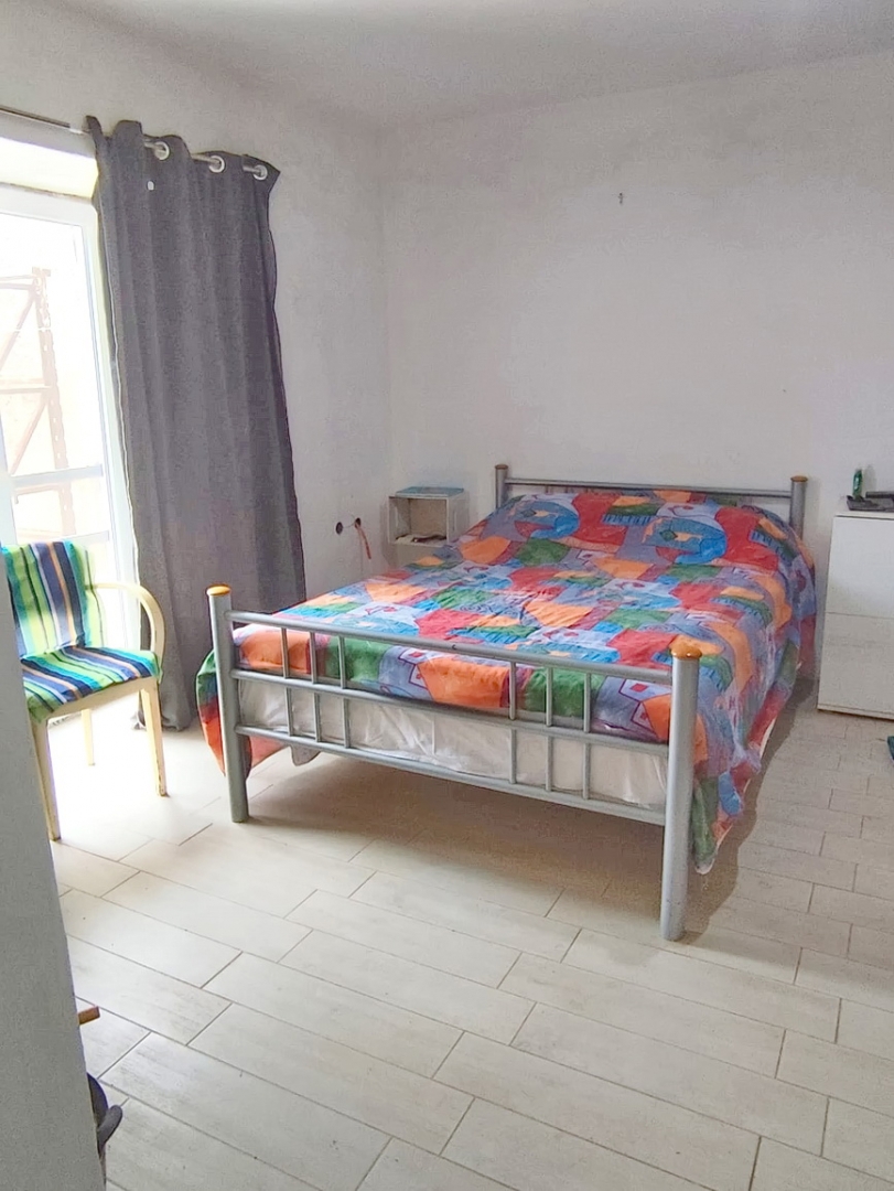 Zona di Vrbnik, casa in pietra con vista mare e giardino!