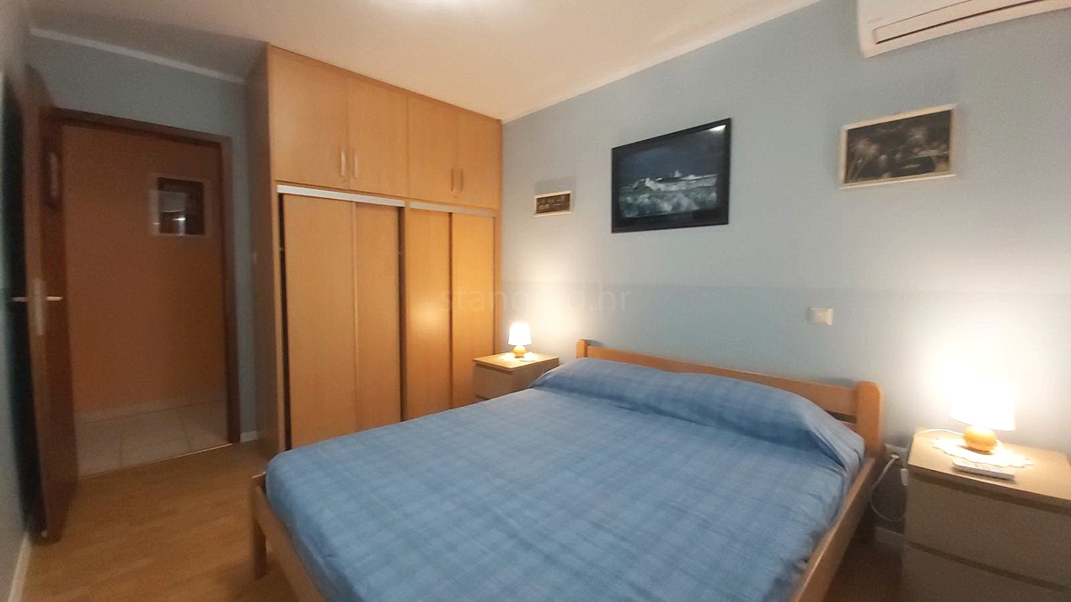 Baška, appartamento al piano terra a 200 m dal mare!