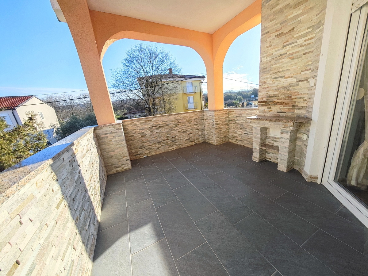 Malinska ditorni, due appartamenti con giardino e parcheggio!