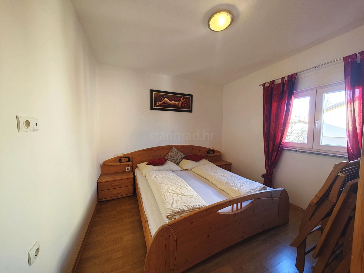 Malinska ditorni, due appartamenti con giardino e parcheggio!