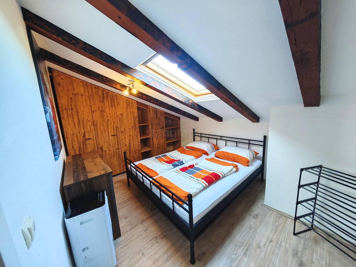 Malinska ditorni, due appartamenti con giardino e parcheggio!