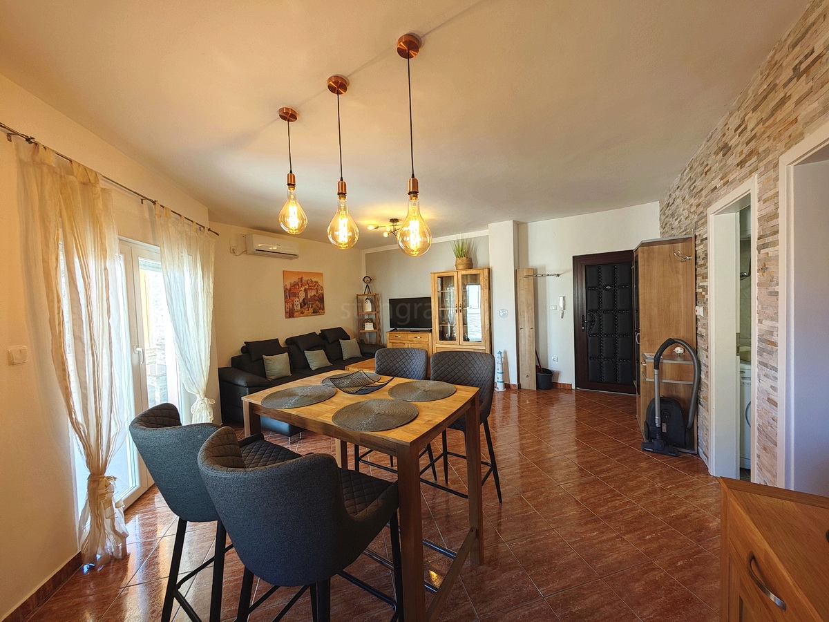 Malinska ditorni, due appartamenti con giardino e parcheggio!