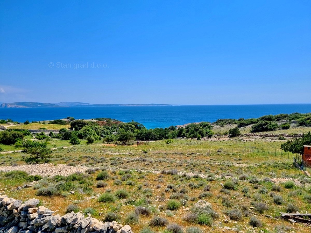 Punat, Stara Baška, vendita, terreno edificabile in una posizione tranquilla, a 100 m dal mare