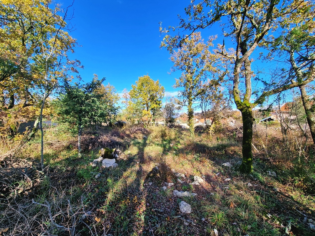 Malinska, dintorni, terreno edificabile in una posizione tranquilla