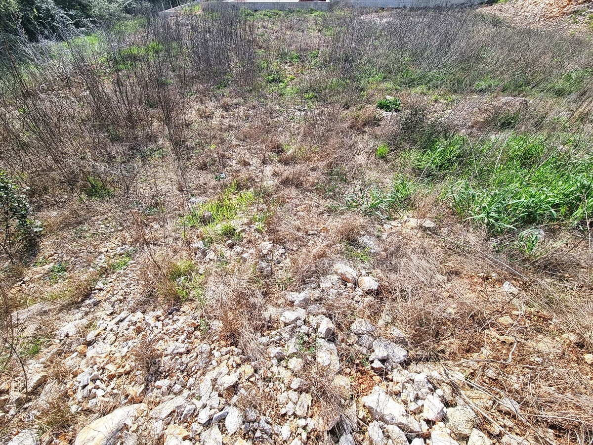 Zona Malinska, terreno edificabile in buona posizione!