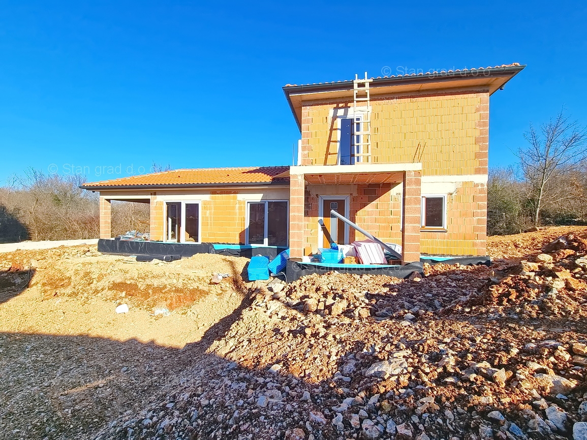 Dobrinj, dintorni, casa indipendente con giardino e piscina!