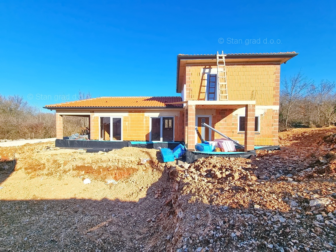 Dobrinj, dintorni, casa indipendente con giardino e piscina!