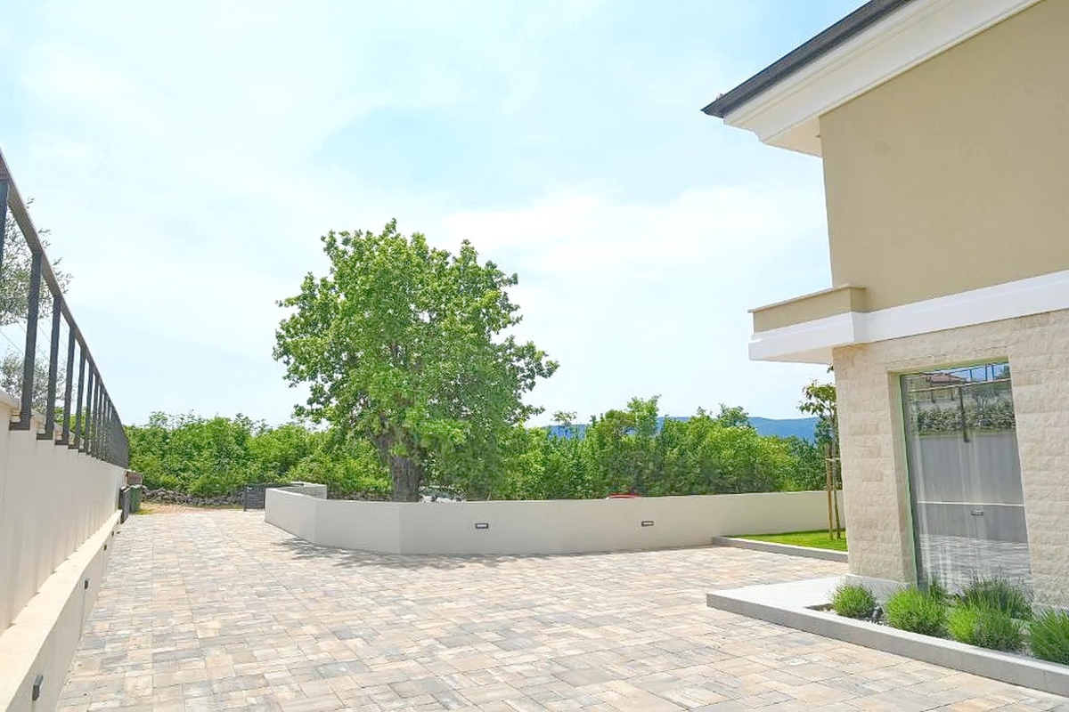 Krk, dintorni, villa mediterranea con ampio giardino!