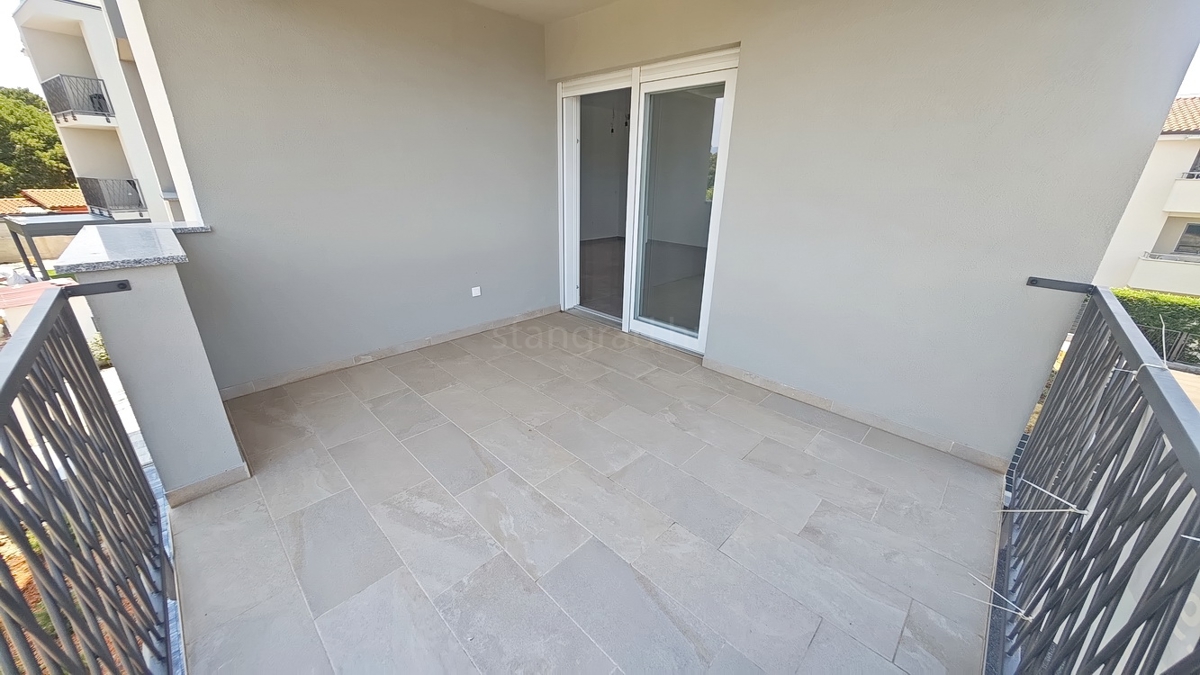 Šilo, appartamento al 1° piano di un nuovo edificio con vista mare!