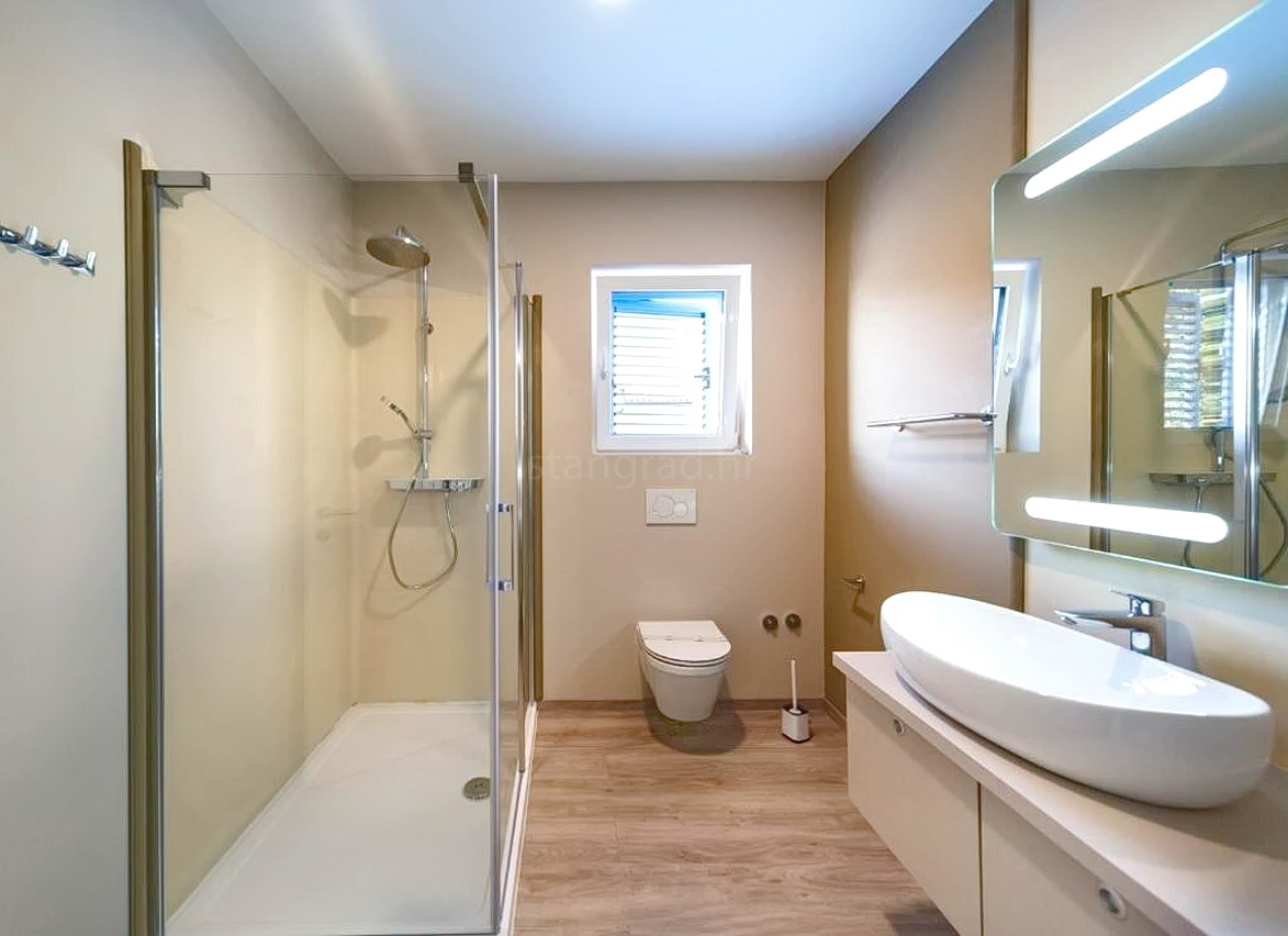 Malinska, lussuosa villa mediterranea con piscina e vista mare!