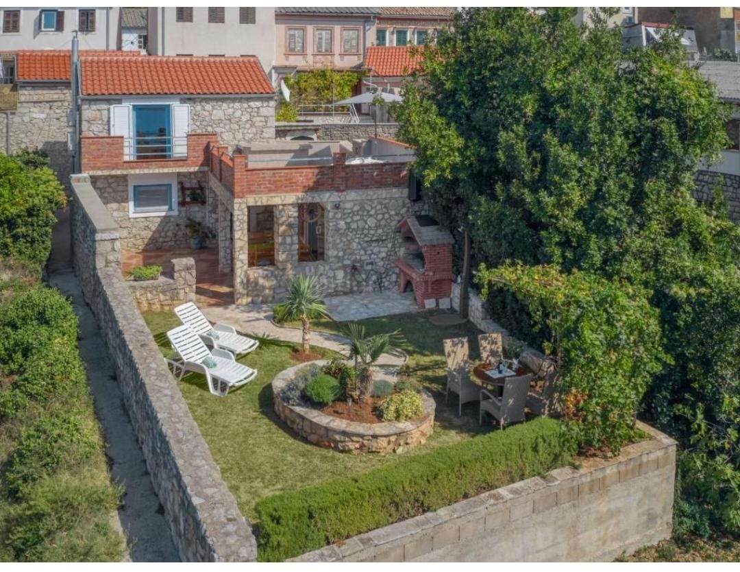 Crikvenica, splendida casa in pietra con vista mare!