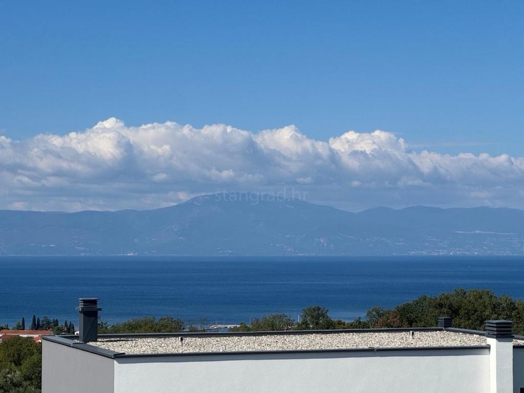Zona Malinska, casa moderna con piscina e vista mare!