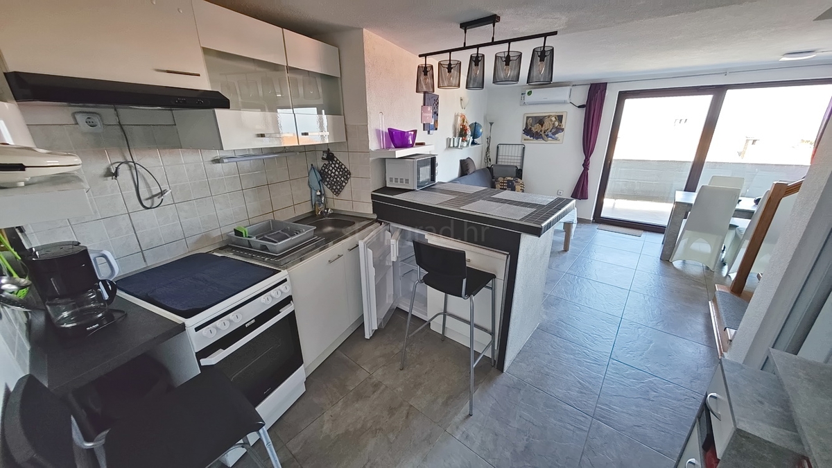 Malinska, appartamento duplex vicino al centro e al mare! Ottima posizione!