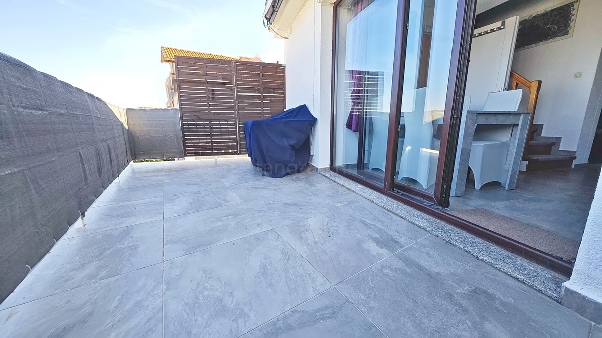 Malinska, appartamento duplex vicino al centro e al mare! Ottima posizione!