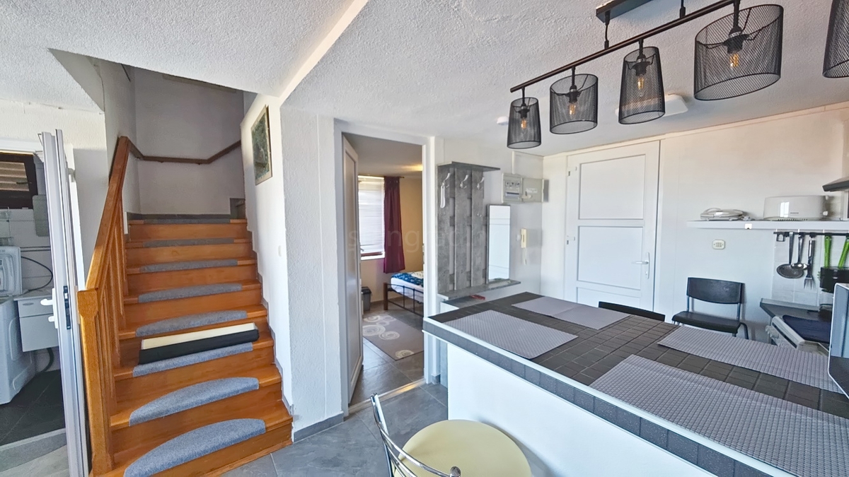 Malinska, appartamento duplex vicino al centro e al mare! Ottima posizione!