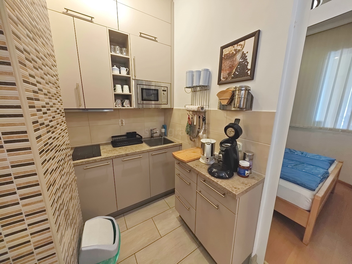 Baška, appartamento arredato prima fila al mare!