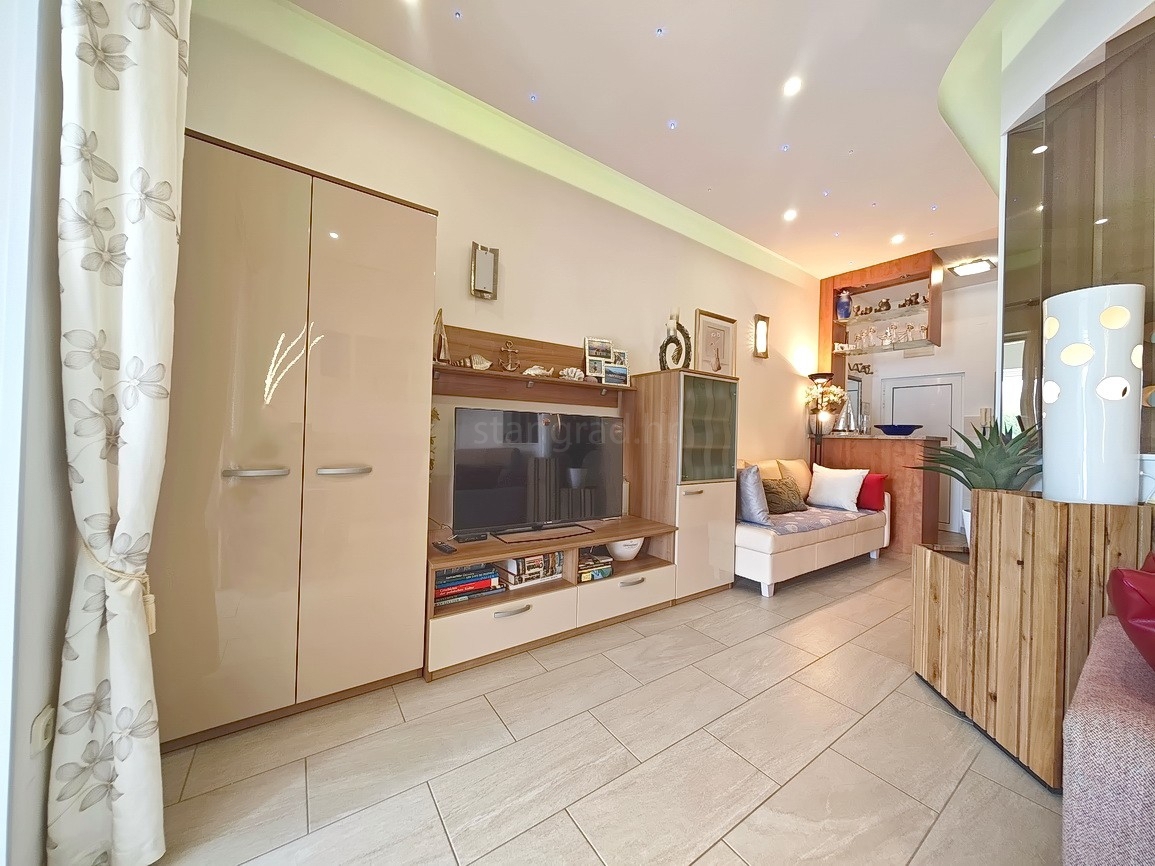 Baška, appartamento arredato prima fila al mare!