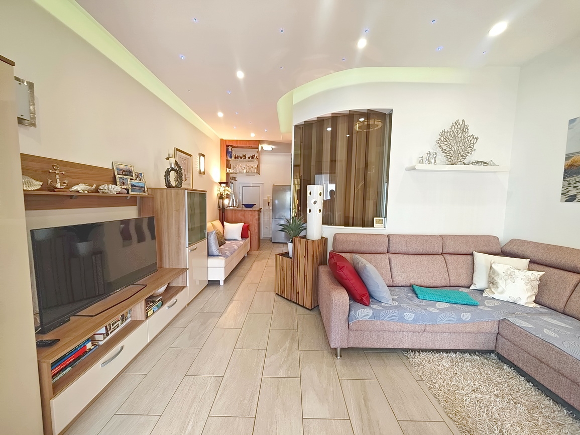 Baška, appartamento arredato prima fila al mare!