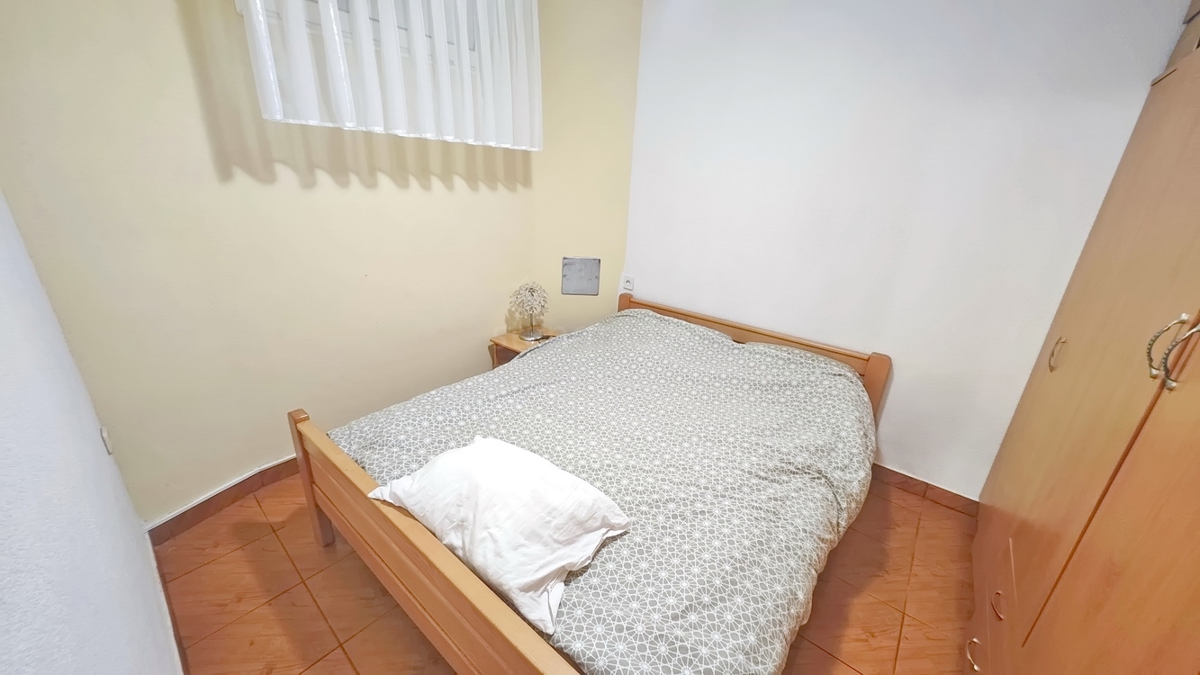 Njivice, 2 appartamenti al piano terra vicino al mare!