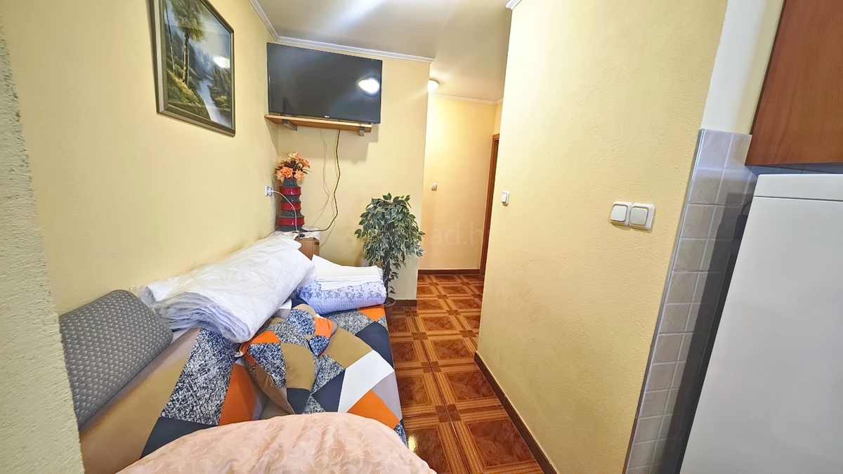 Njivice, 2 appartamenti al piano terra vicino al mare!