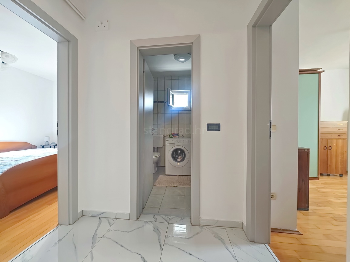 Krk, appartamento bilocale al 1° piano in ottima posizione!