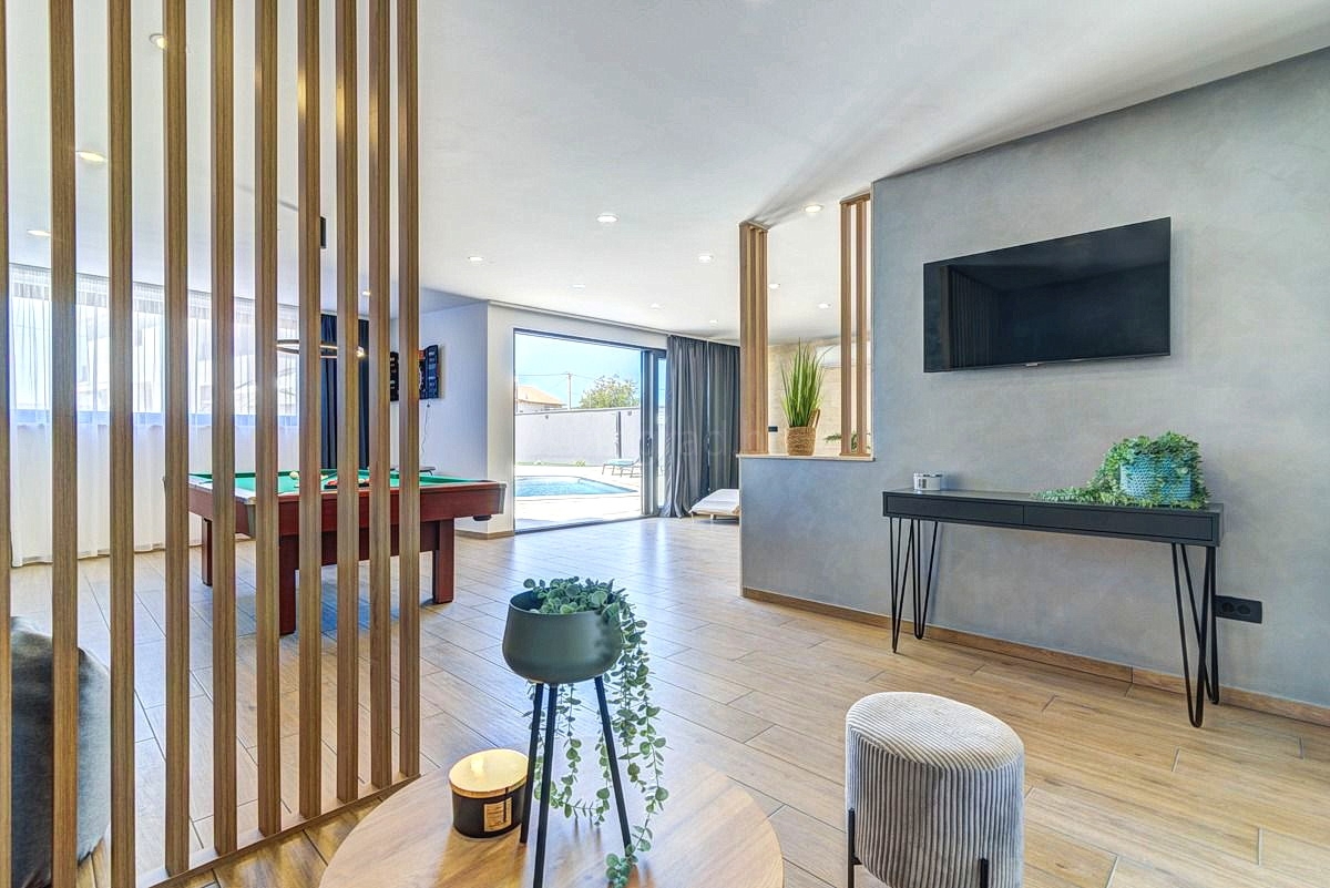 Novi Vinodolski, splendida villa con piscina, sauna e centro benessere!