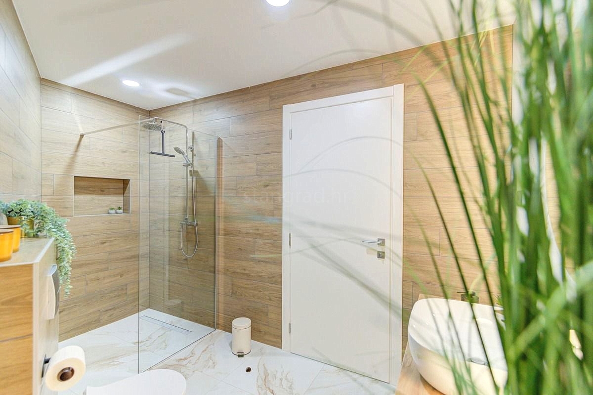 Novi Vinodolski, splendida villa con piscina, sauna e centro benessere!