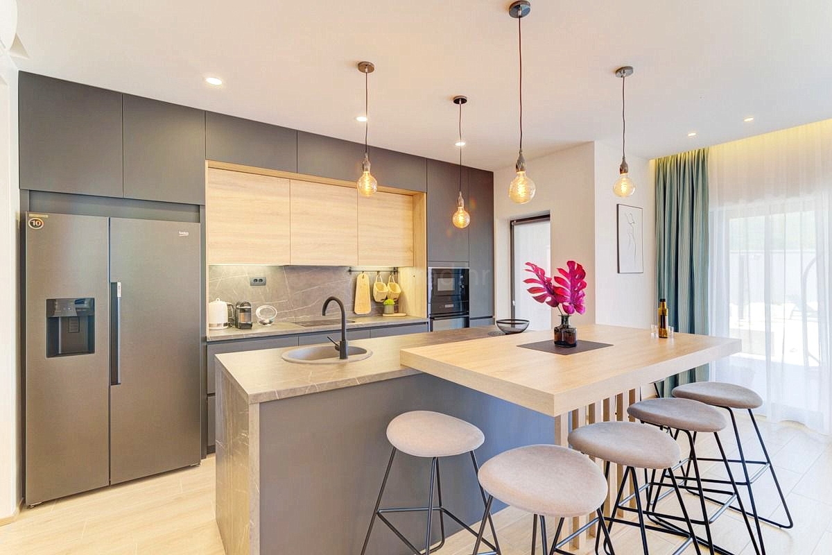 Novi Vinodolski, splendida villa con piscina, sauna e centro benessere!