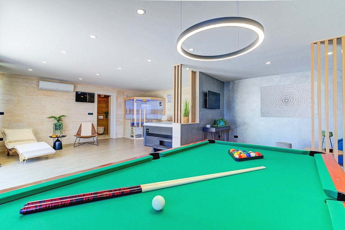 Novi Vinodolski, splendida villa con piscina, sauna e centro benessere!