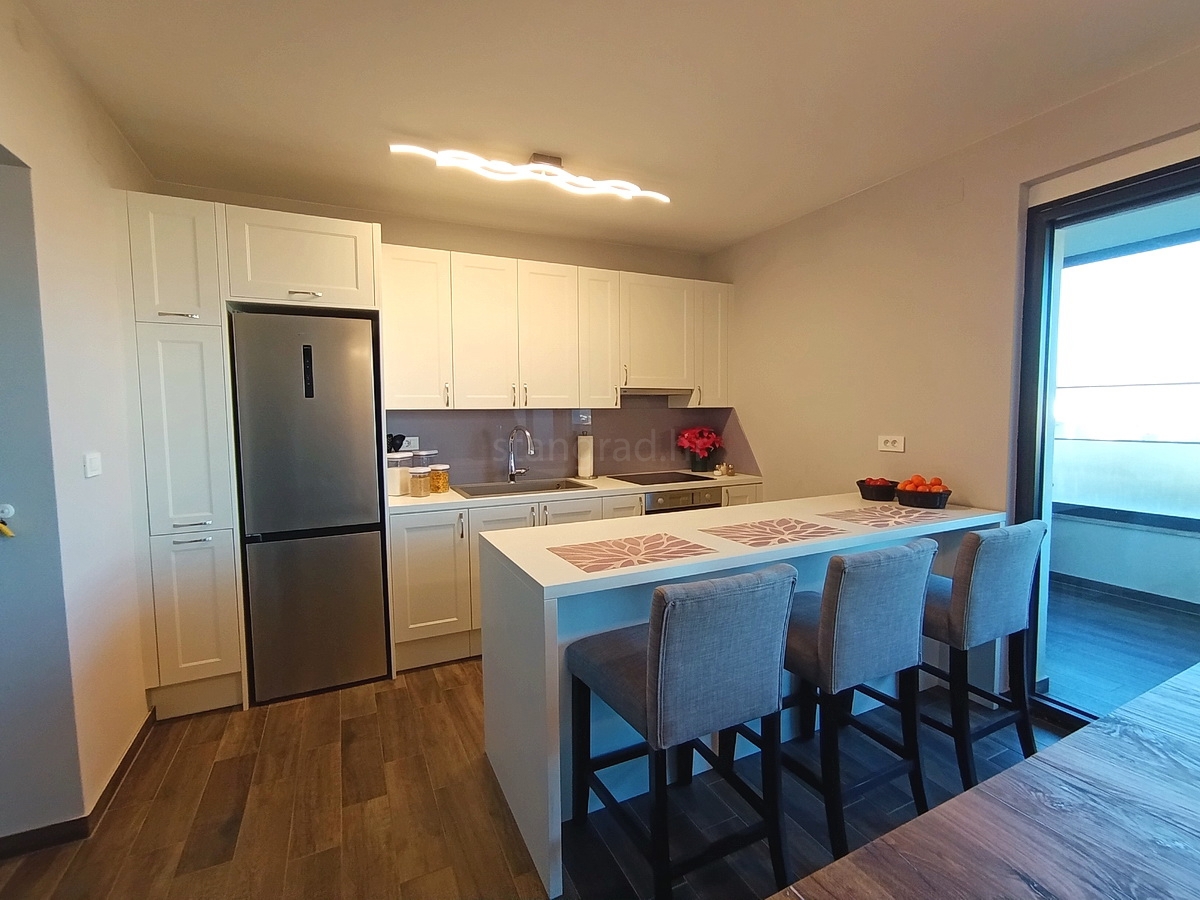 Malinska, appartamento confortevole con grande terrazza e vista mare