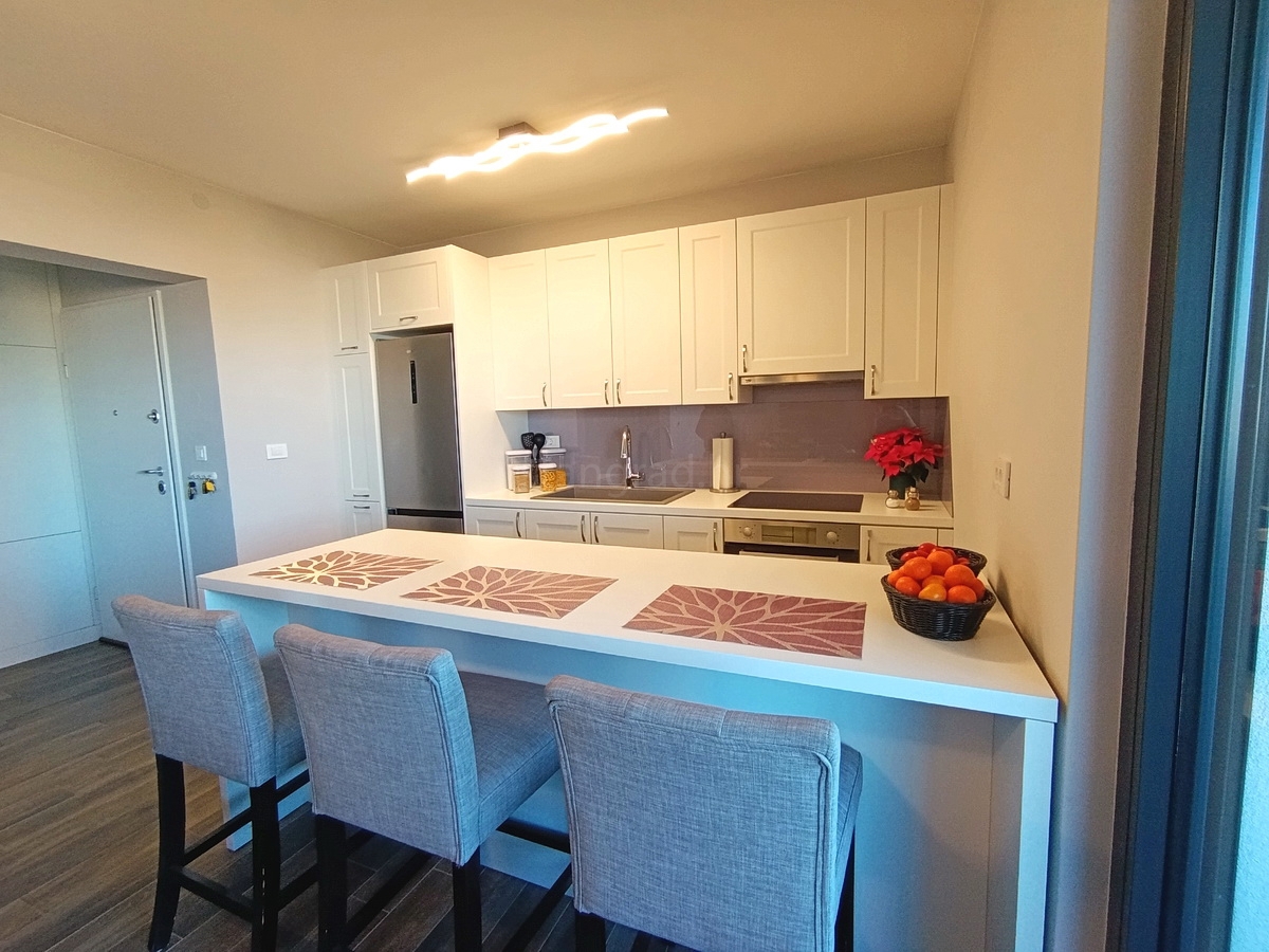 Malinska, appartamento confortevole con grande terrazza e vista mare