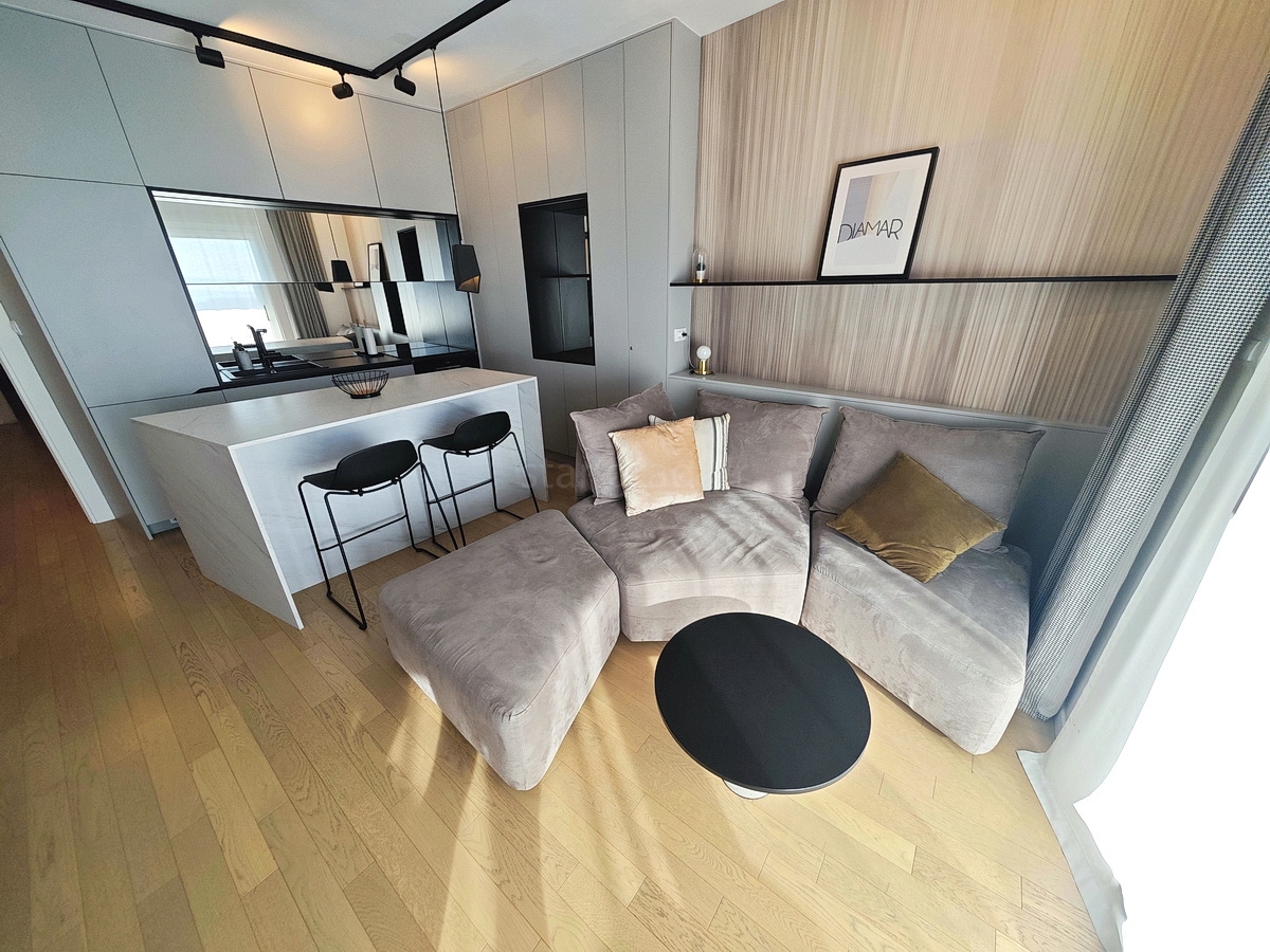 Città di Krk, moderno appartamento al piano terra con vista mare!