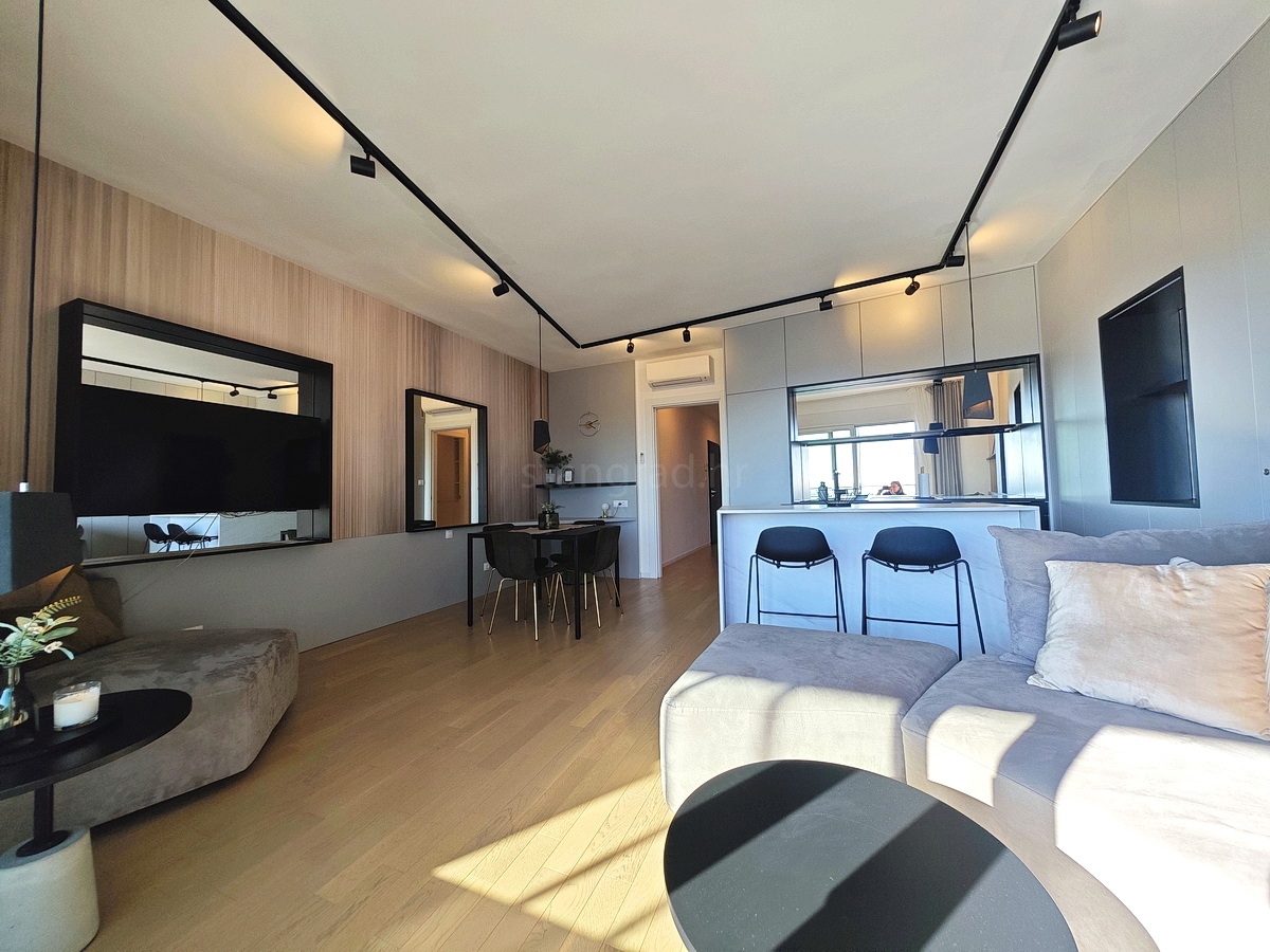 Città di Krk, moderno appartamento al piano terra con vista mare!