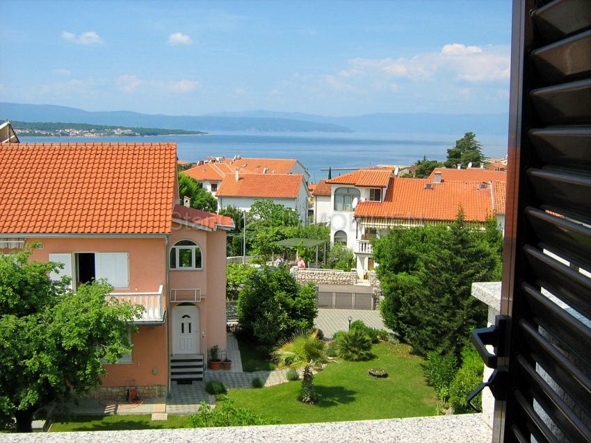 Malinska, bella casa con giardino e pergolato vendita