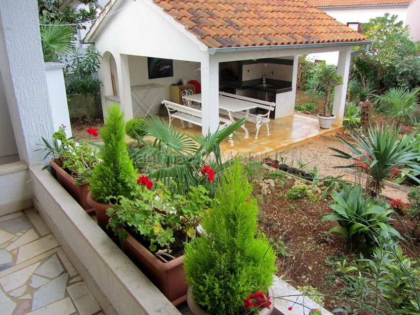 Malinska, bella casa con giardino e pergolato vendita