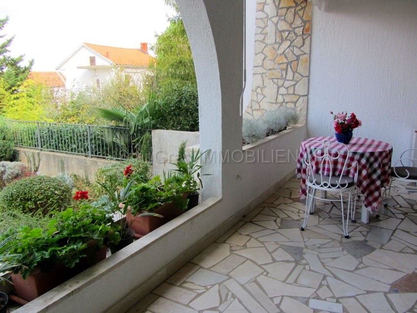 Malinska, bella casa con giardino e pergolato vendita