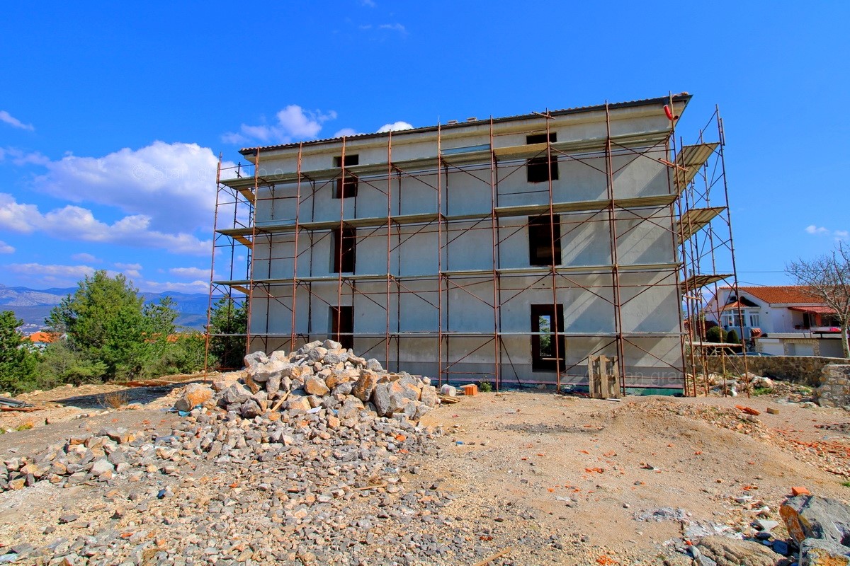 Silo, appartamento al piano terra di nuova palazzina, vicino al mare, VENDESI!